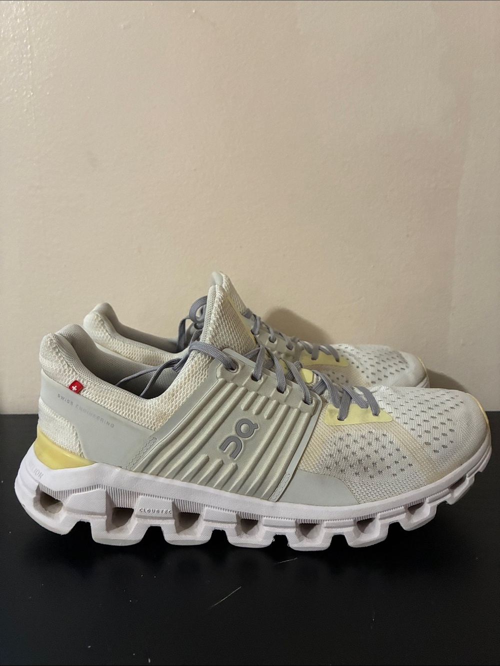 On Cloudswift 2.0 road running shoes in the White Limelight size 9W